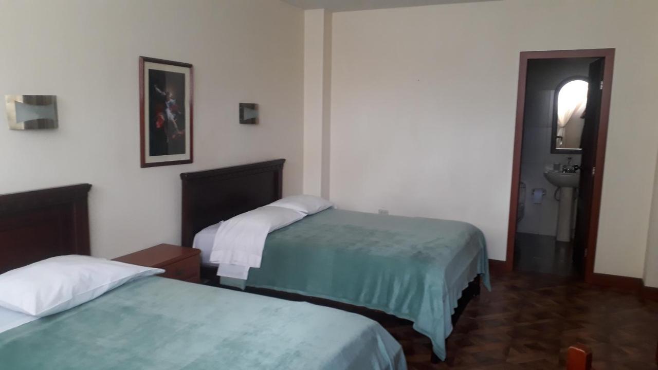 El Cardenal Hotel Loja Exterior photo